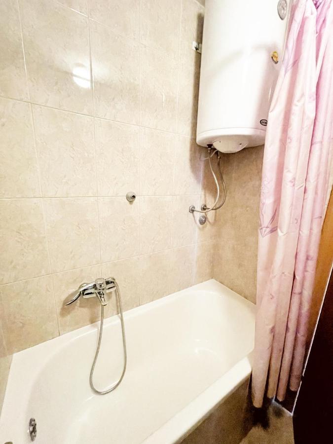 Bar Center Studio Apartman Kültér fotó