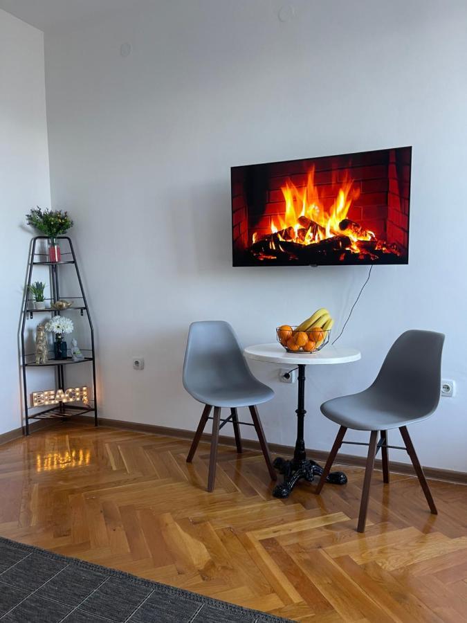 Bar Center Studio Apartman Kültér fotó